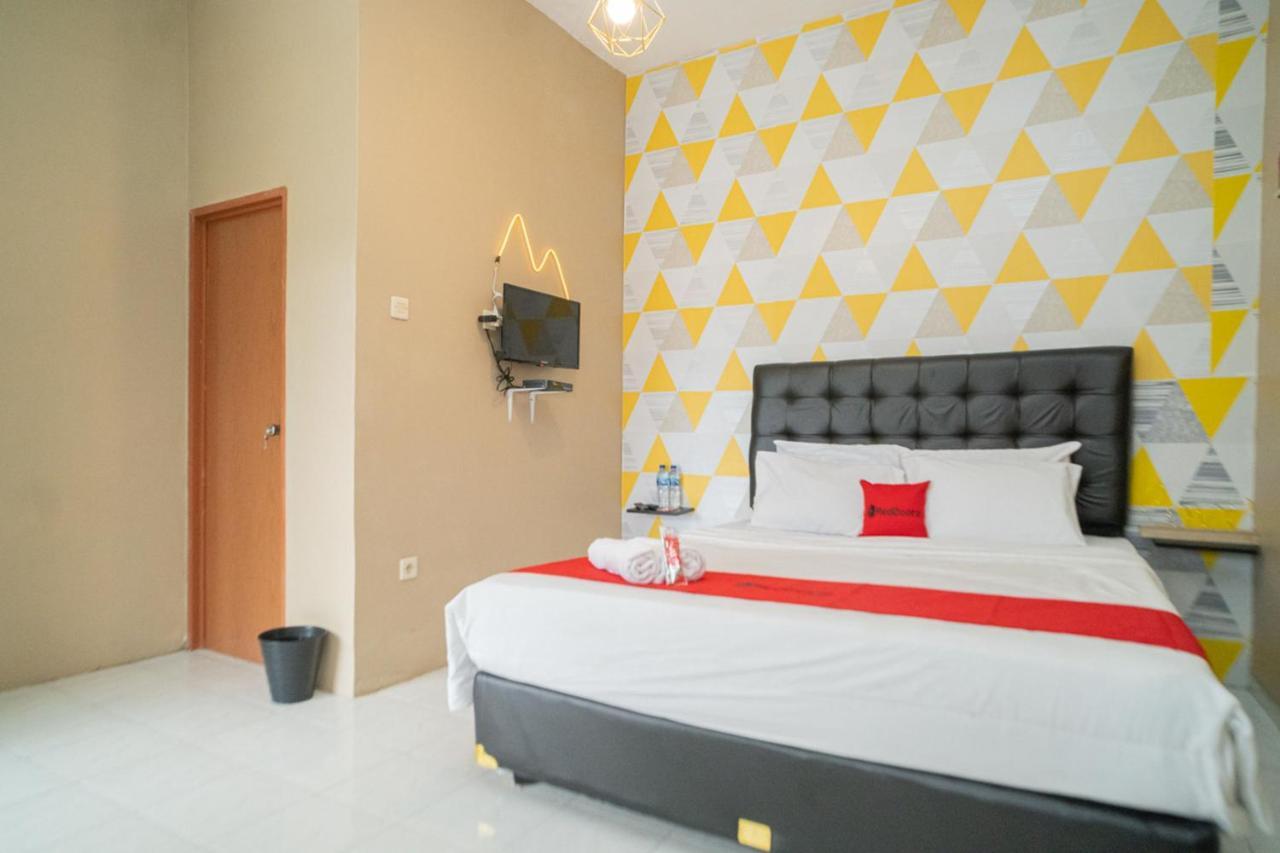 Reddoorz Near Taman Safari 2 호텔 보고르 외부 사진